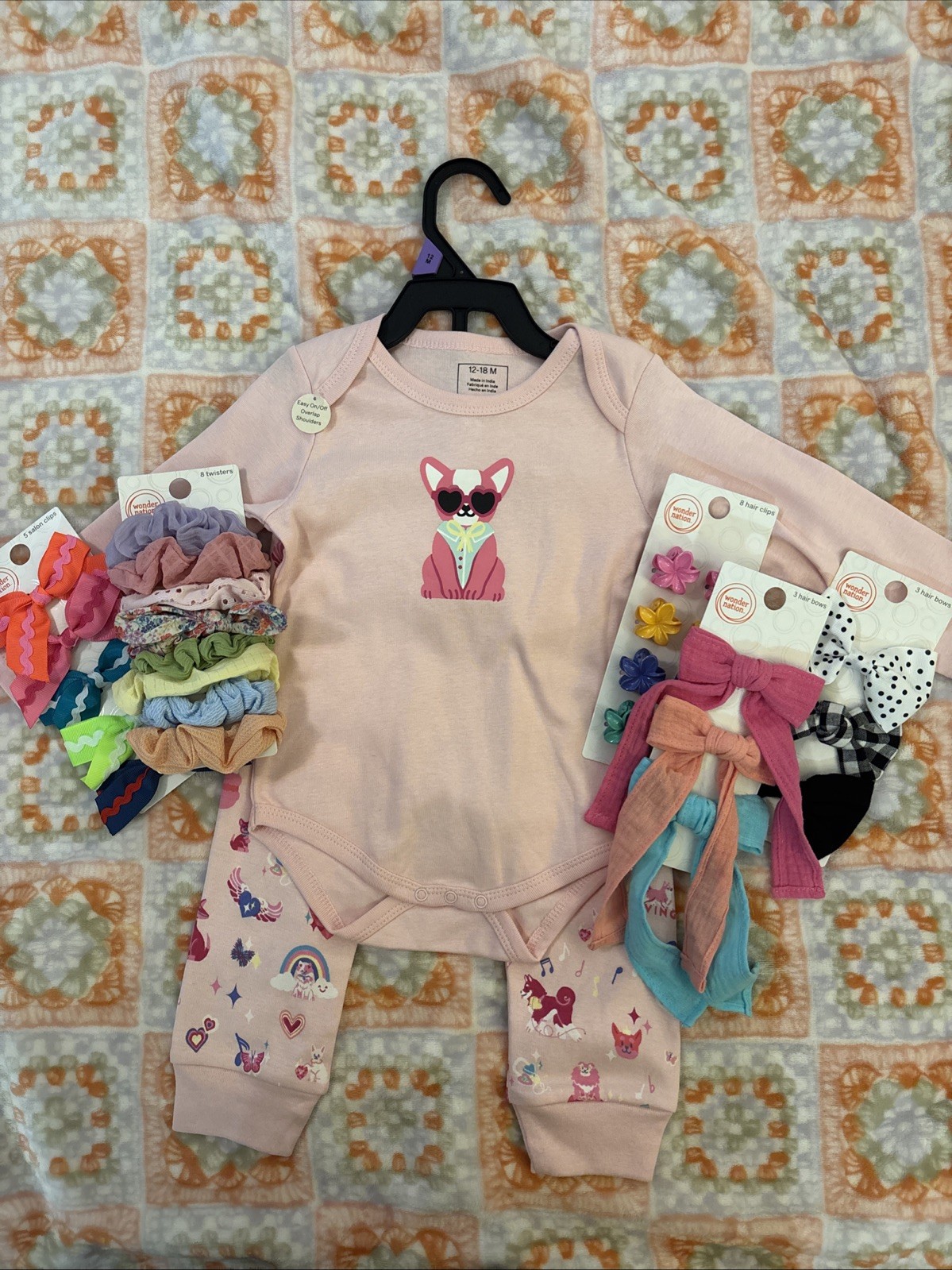 Girls Size 12 Month New Paris Hilton Out Fit And 5 Pks Of Bows Bundle