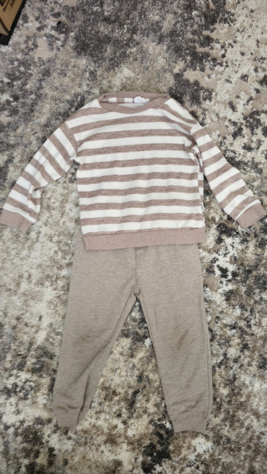 Prince 2-Piece Pants Set 4T Beige/White Striped Knit Sweater Joggers