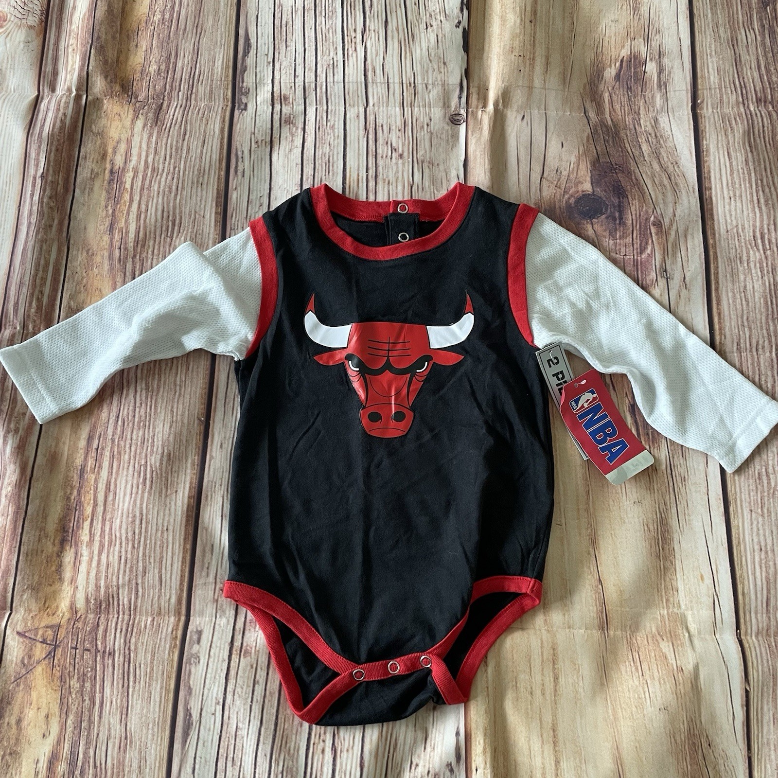 NEW Chicago Bulls Baby Outfit 12M Long Sleeve Outfit One Piece Sleeves NBA