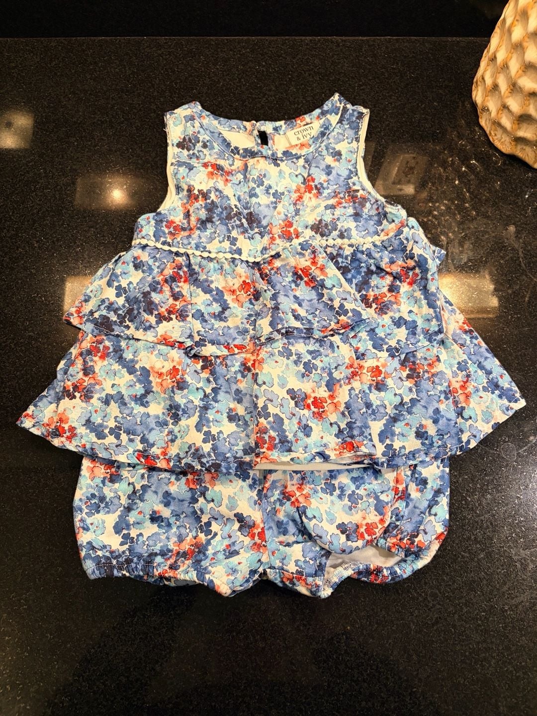 Crown & Ivy Baby Floral Ruffle Tiered Top and Bloomers 4th of July Set – 18M