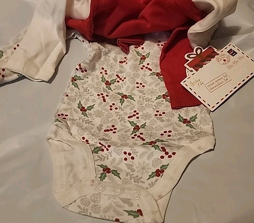 Baby Kiss My First Christmas 3 Pack 100% Cotton Bodysuits [6-9 Months] New (C4)