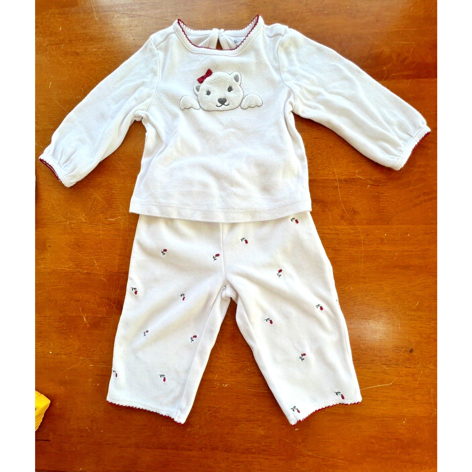 Gymboree Cream Burgundy Roses Polar Bear Outfit 12-18 mo READ Full Description
