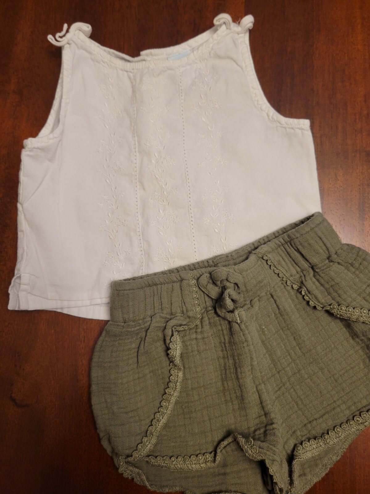 Girls Old Navy Summer Outfit Size 12-18 Months