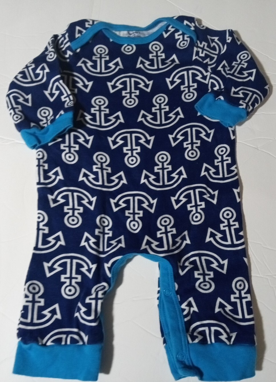 Baby Boy 0-3 MonLot Of 14 Pcs Of Outfits. 4 Pants 8 Rompers, 1 PC Suit/ Hoodie.