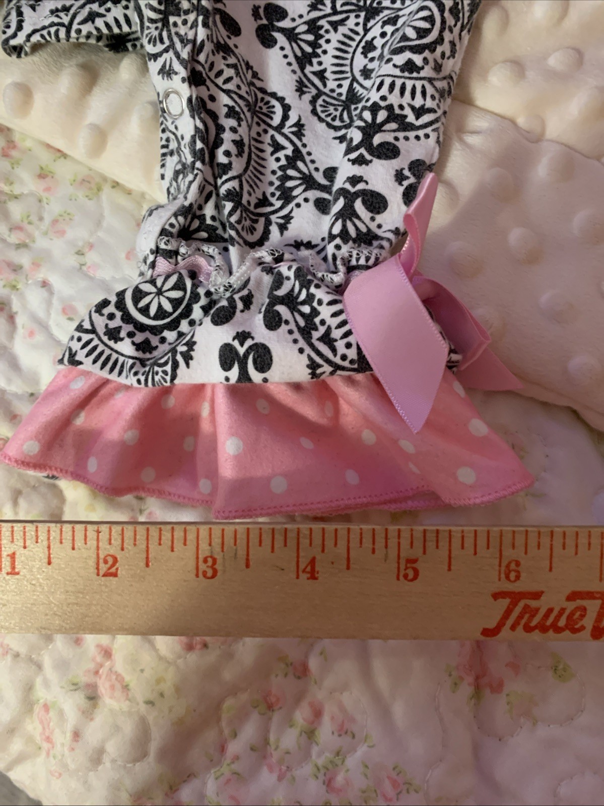 Girls Lot Of (2) Baby One Piece Outfits Size 3-6 Month Lot# 1729