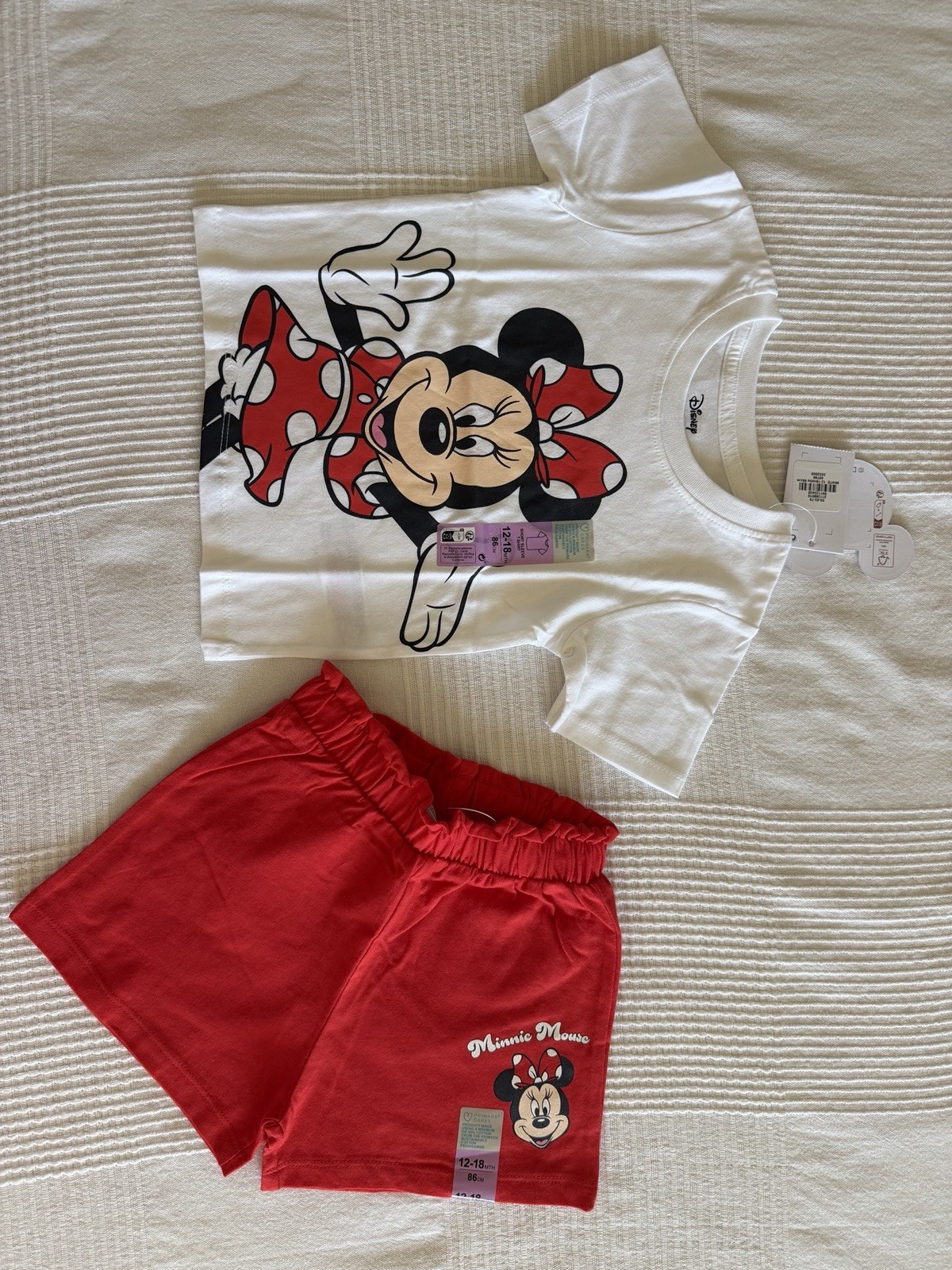 Minnie Mouse Printed White T-Shirt And Red Shorts Baby Girl Size 12-18M Primark