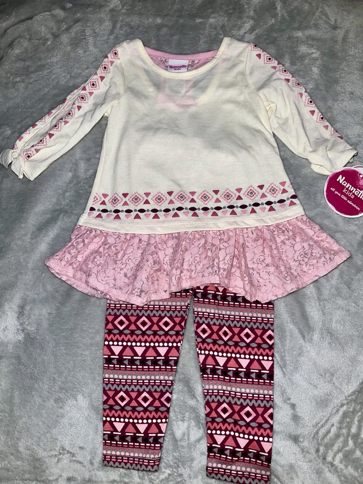 Nannette Kids Girls Outfit 2pc Set 3T White Top Pink Geometric Leggings Lace