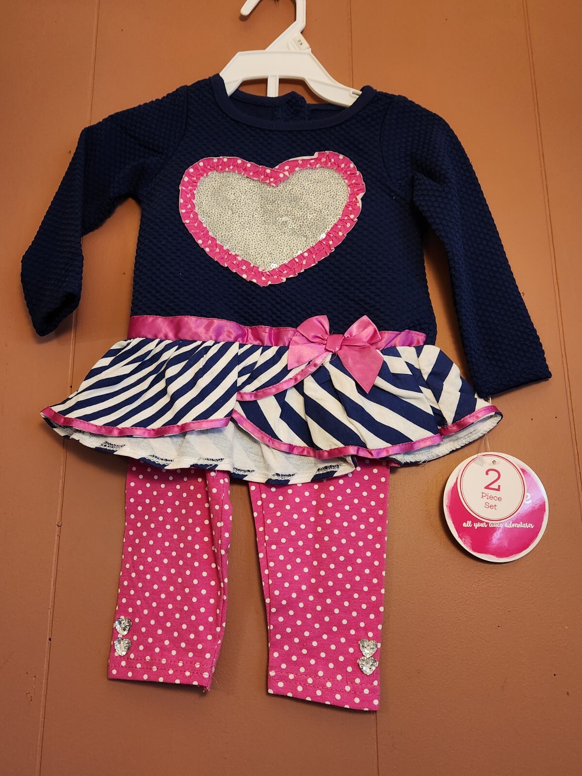 NWT Nannette 2-Piece Set Top With Leggings Size 12M Heart/Bow/Sparkly