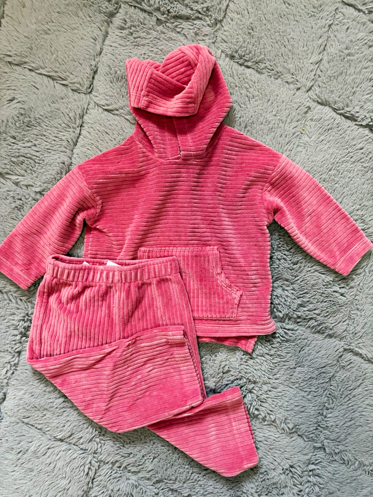 Carter’s Pink Velour 2-Piece Hoodie & Pants Set Girls 12 Months
