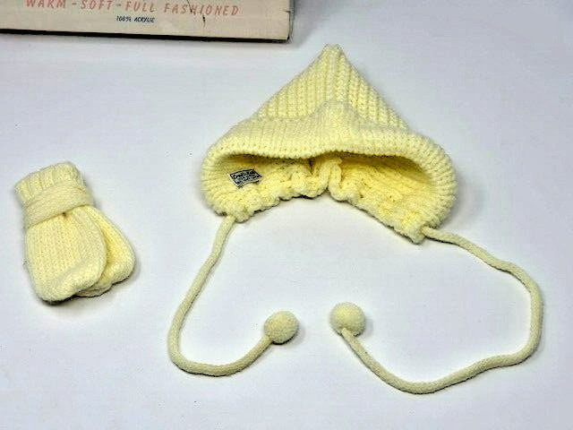 Vintage Japan Cradle Knit Yellow Maize 4 pc infants legging set hat gloves