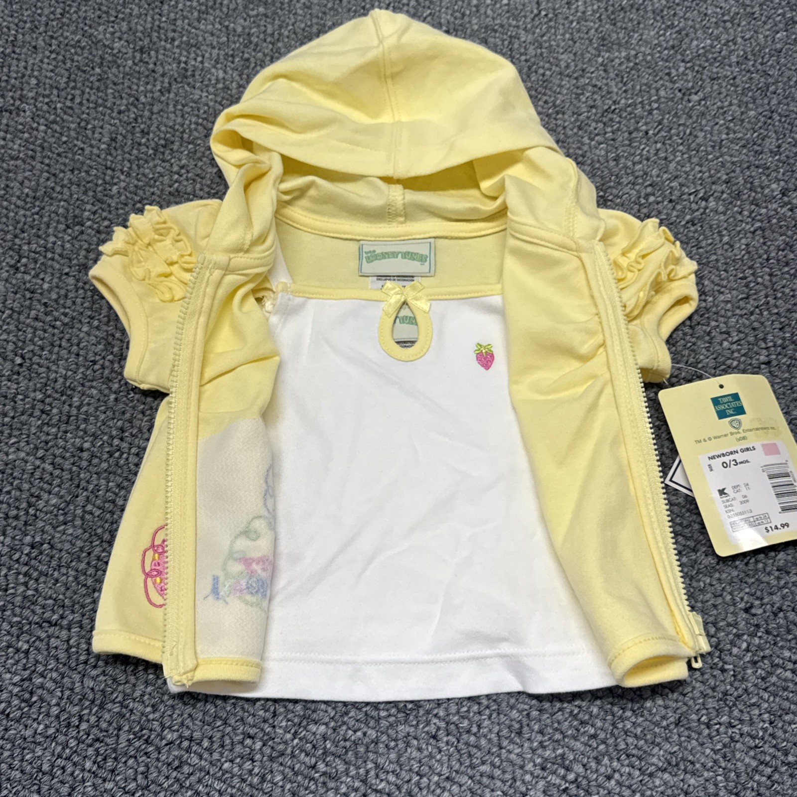 VTG Y2K Looney Tunes Tweety Bird Fruit Strawberry Embroidered 3pc Outfit 0/3M