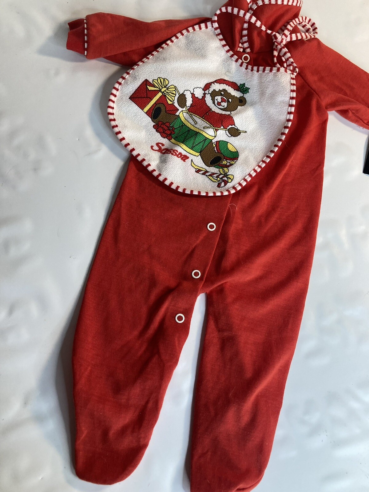 Sasson Vintage Baby Red Christmas Sleeper And Bib Set Nwt 12-18lbs