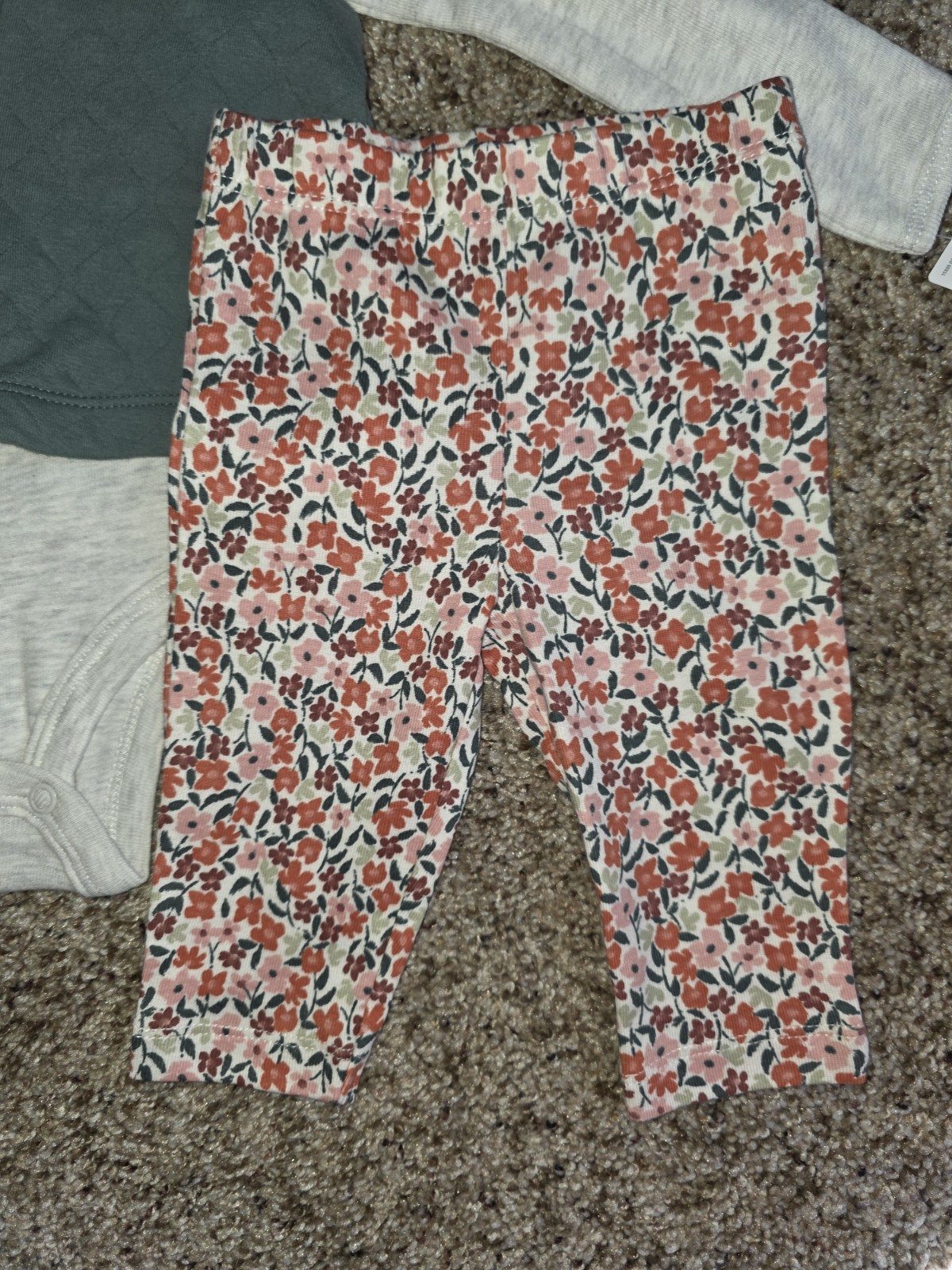 NWT 3-Piece Infant Girl’s CARTER’S Spring Outfit 3 Months