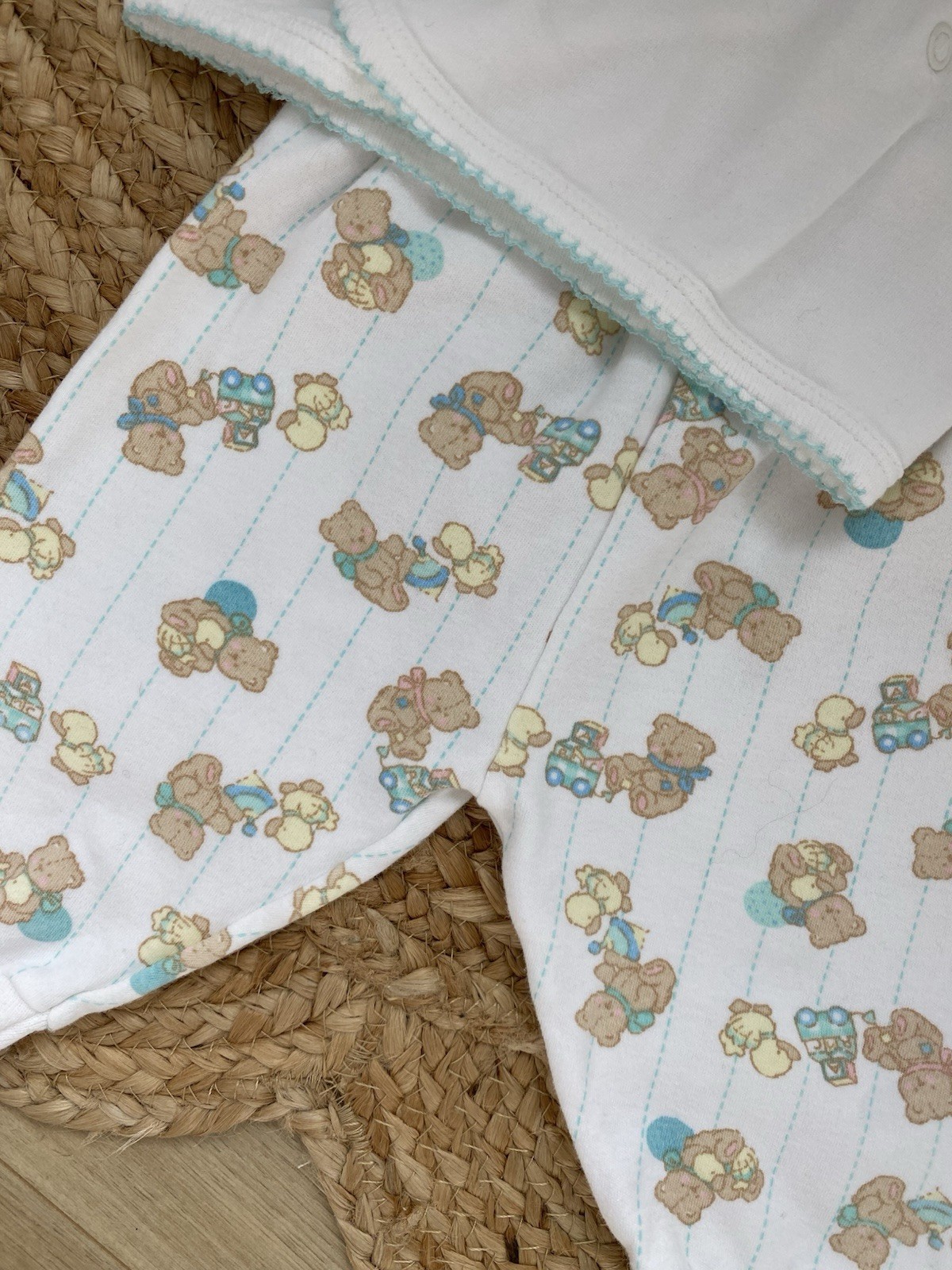 Vintage rare HTF Little Wonders embroidered teddy Bear Print outfit