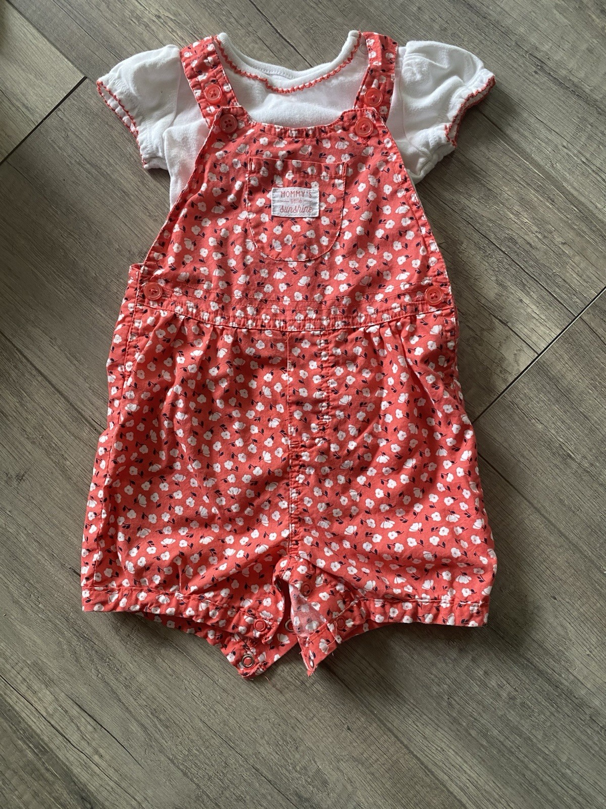 Just One You by Carter’s 2-Piece Girls Outfit Set Floral Overall & Bodysuit 12M