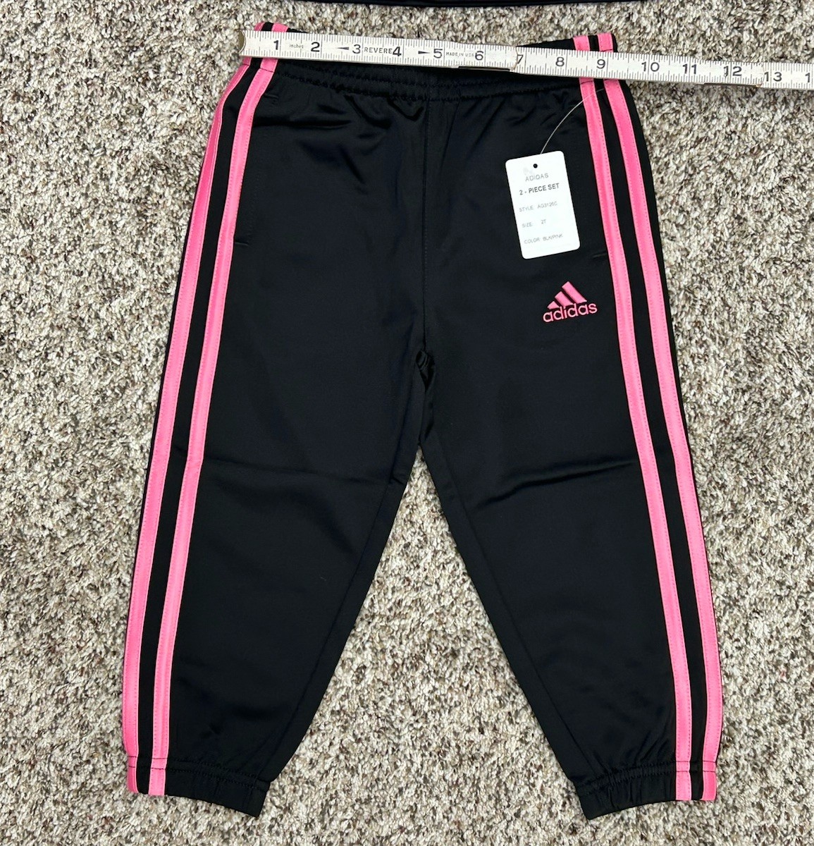 New ADIDAS Girls 2-piece Classic Tricot Track Suit Black / Pink Size 2T (M10)