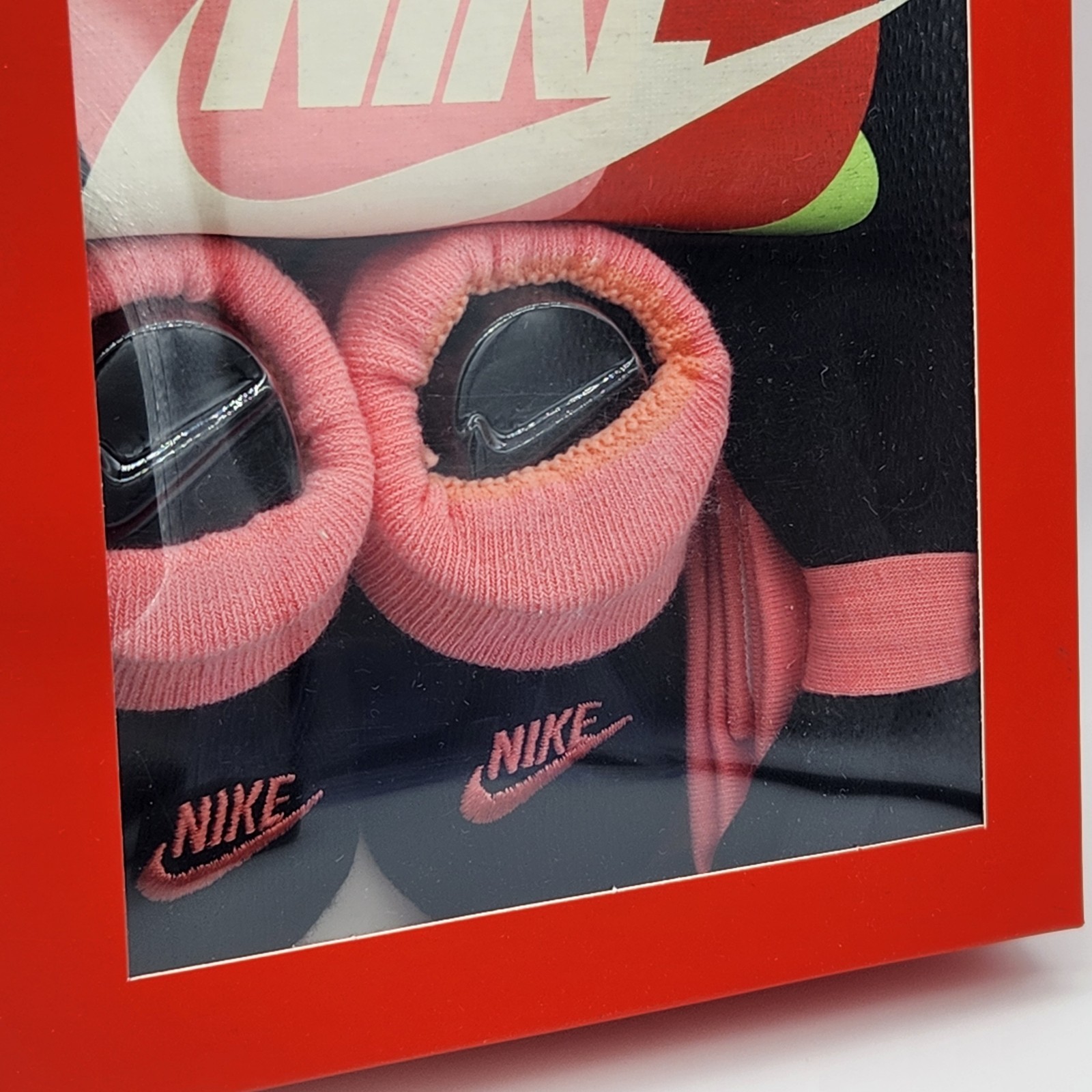 3 Pc Nike Baby Girls Outfit 0-6 Months Bodysuit Booties Headband Black Pink
