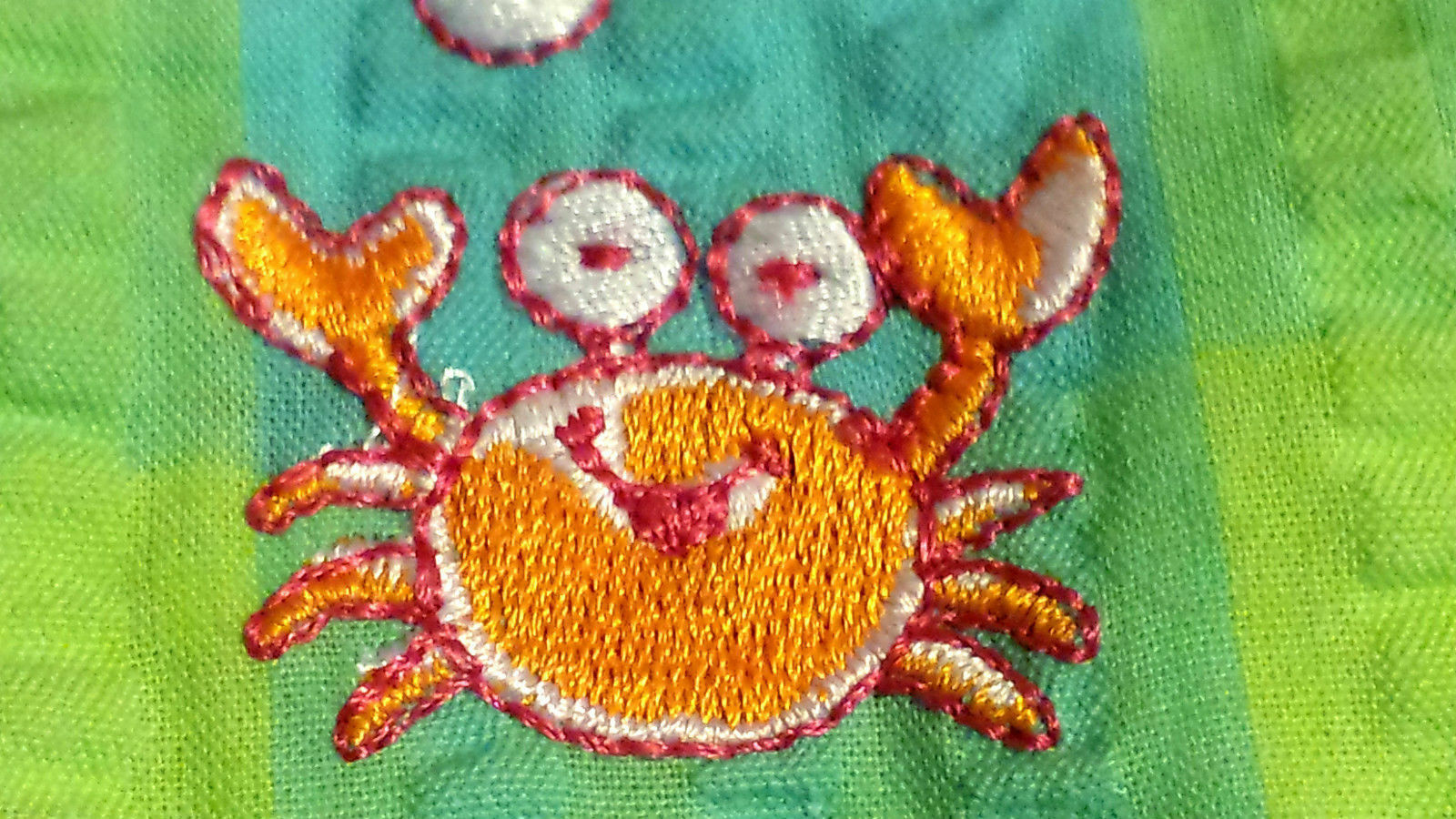 NWOT Girl’s Size 3T Years One Piece Green/ Blue Carter’s Crabs Shorts Romper