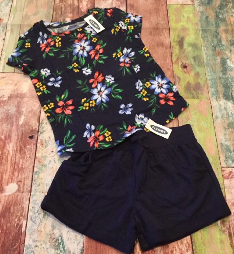 Old Navy Girl 12-18 Month Outfit. Navy Blue Floral Shirt & Navy Blue Shorts. Nwt