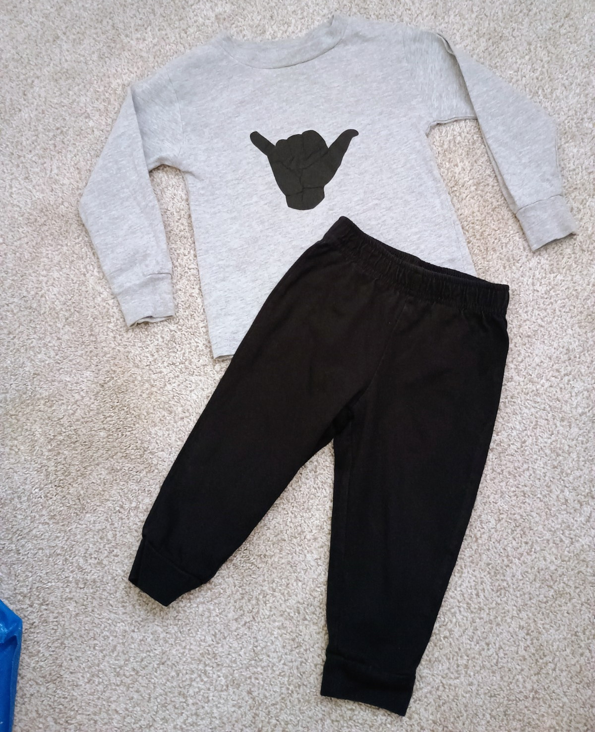 Cat & Jack Unisex 18M 2pc Hand Graphic Long Sleeve Knit Sweatshirt & Pants