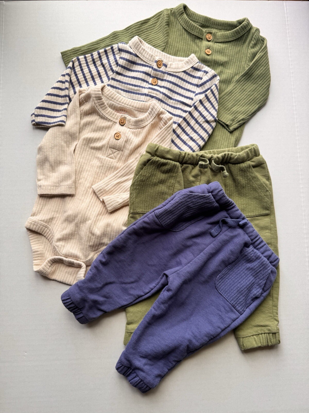Cat and Jack Boys 0-3 months | 5-Piece Mix and Match Pants and Vests
