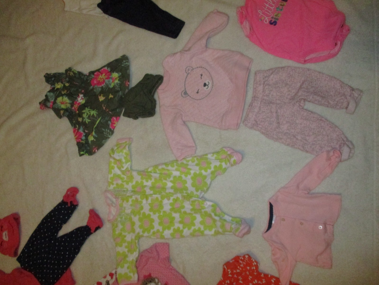 Baby/Infant Girl Clothing~Size 3 Months~Variety~17 Pieces of Clothing~Pre-Owned