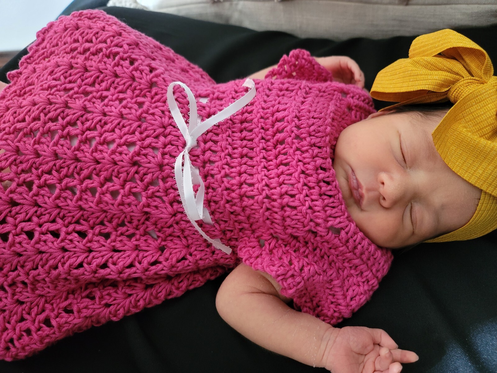 Newborn Crochet pink dress set*