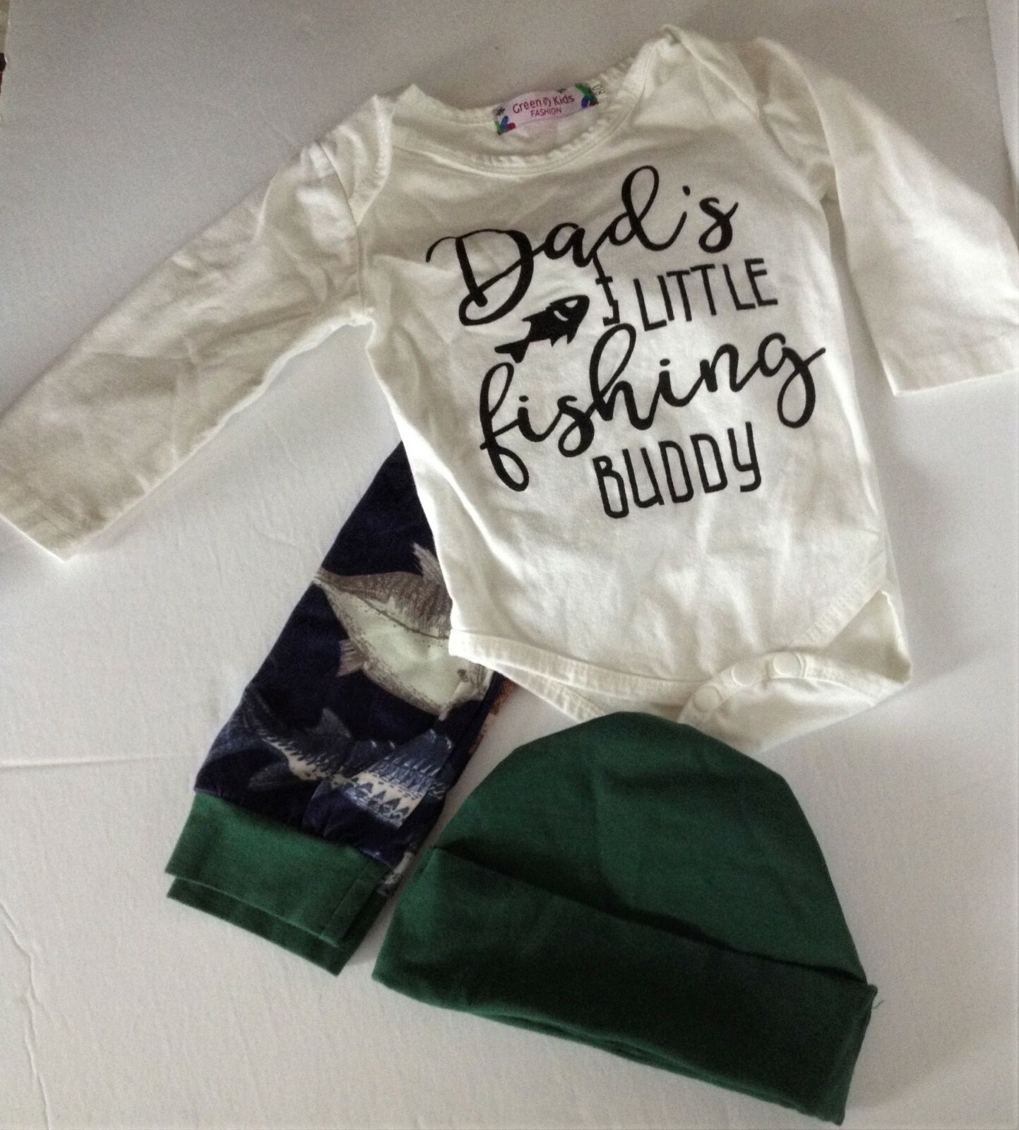 Green Kids Baby DAD’S LITTLE FISHING BUDDY Set 8mo 3PC Suit Pants Cap FISH