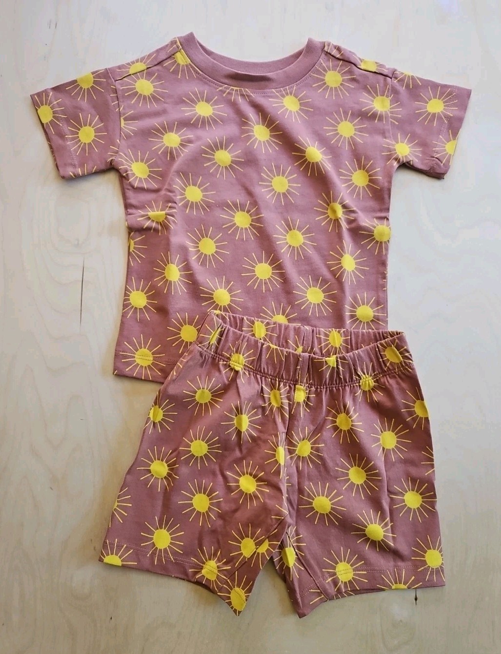 NWT HANNA ANDERSSON RELAXED FIT CANYON SUNSHINE TEE SHORTS SET 85 2T $50