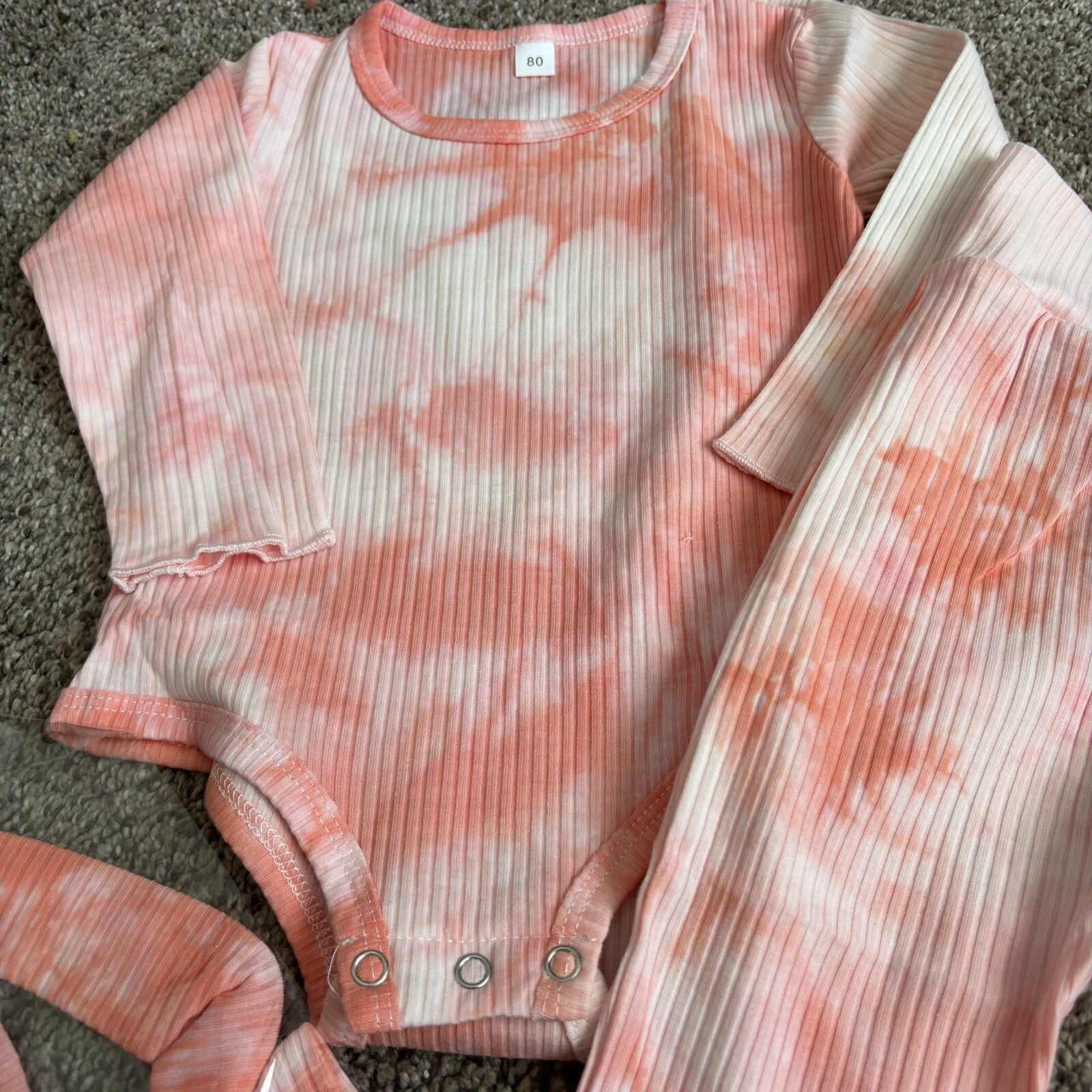 Infant Peach Tie Dye One Piece Bodysuit & Leggings Jogger Pant Set Sz. 12-18mos.