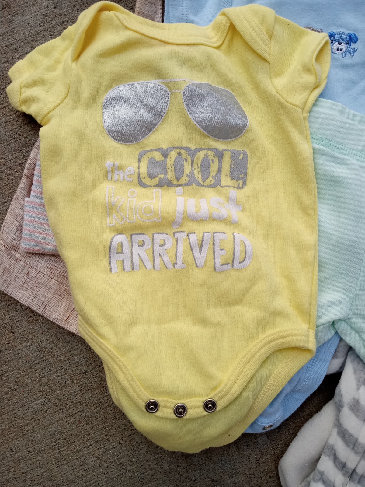 Lot of 14 Unisex Size Newborn to 12 Months Baby Clothes