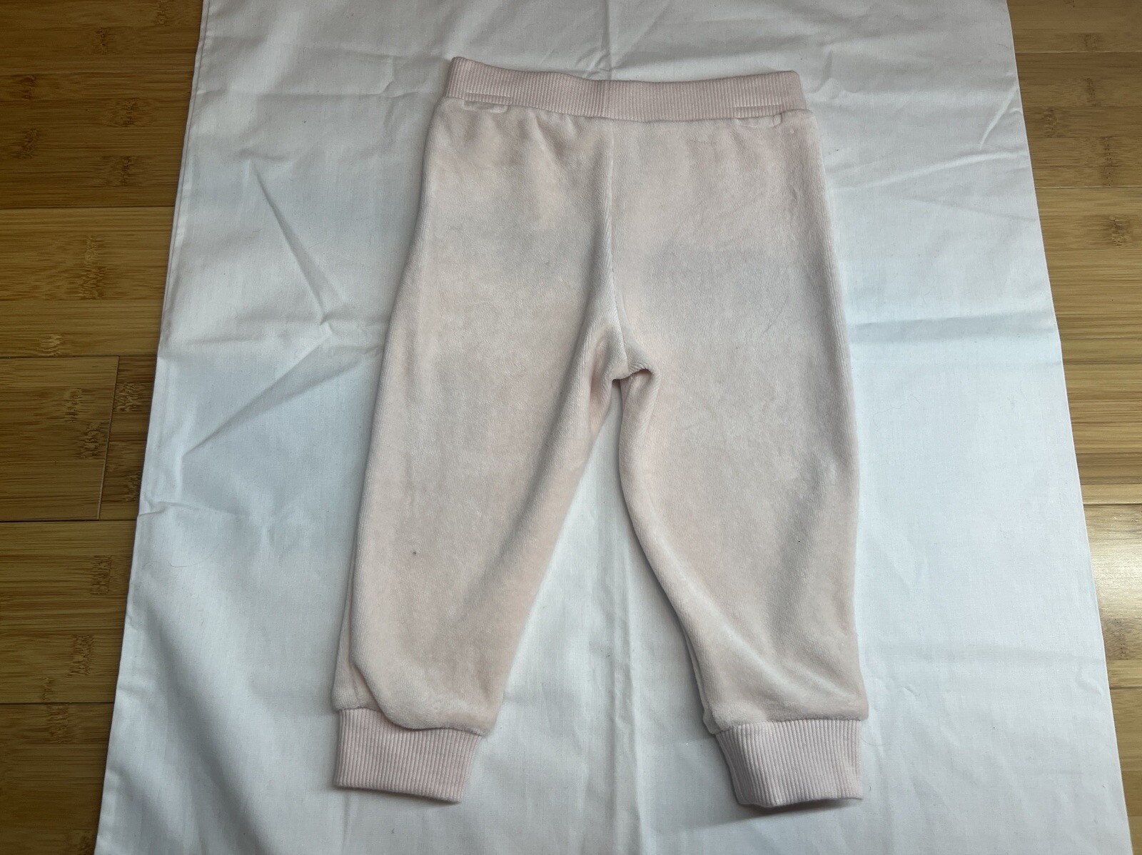 Juicy Couture Kids 2-Piece Bow Shoulder sweater & Joggers,Blush Pink,Barbie|12M