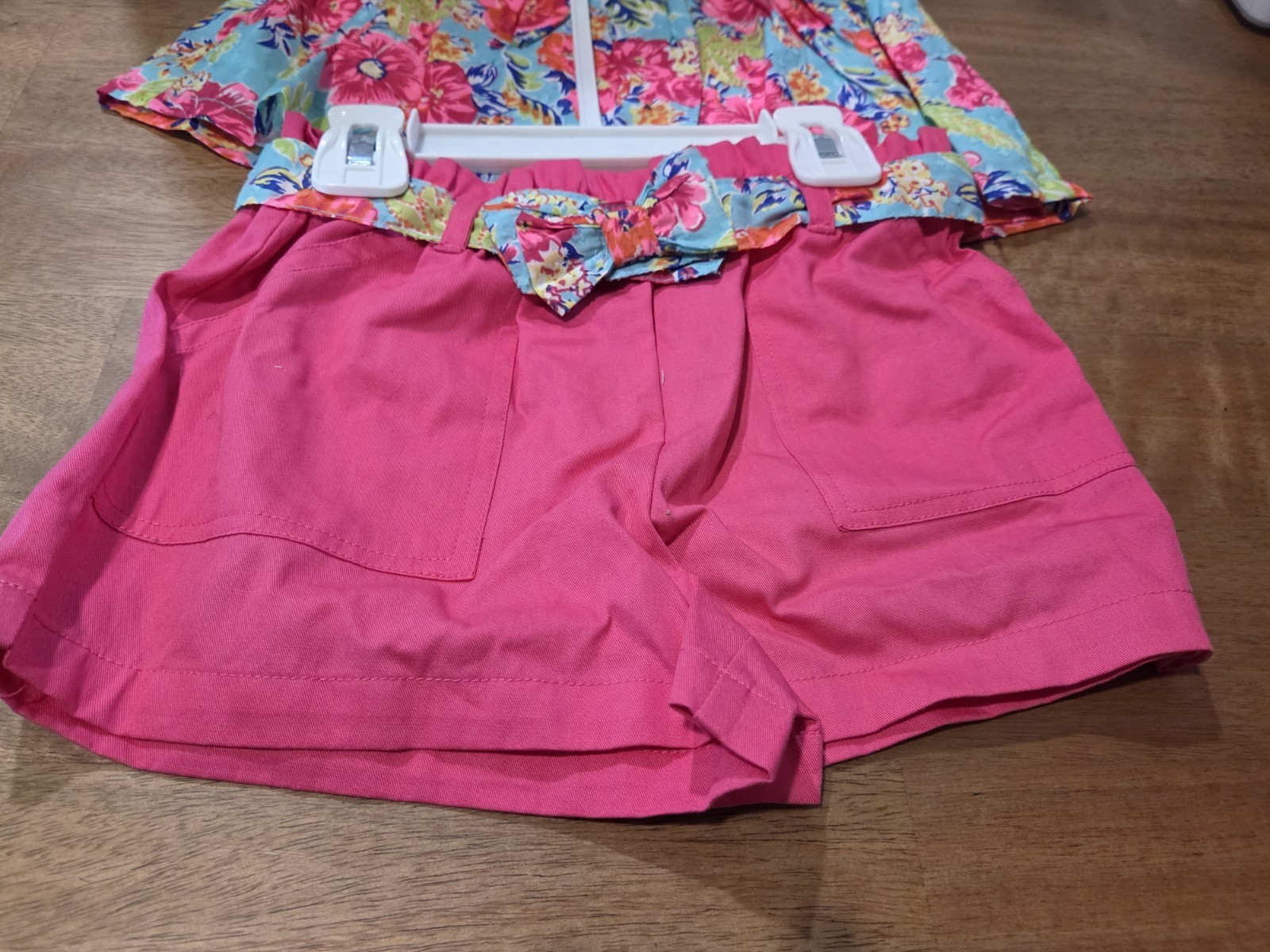 Tommy Bahama Kids 12 Mos 3pc Outfit Floral Top Pink Shorts Bow NWT
