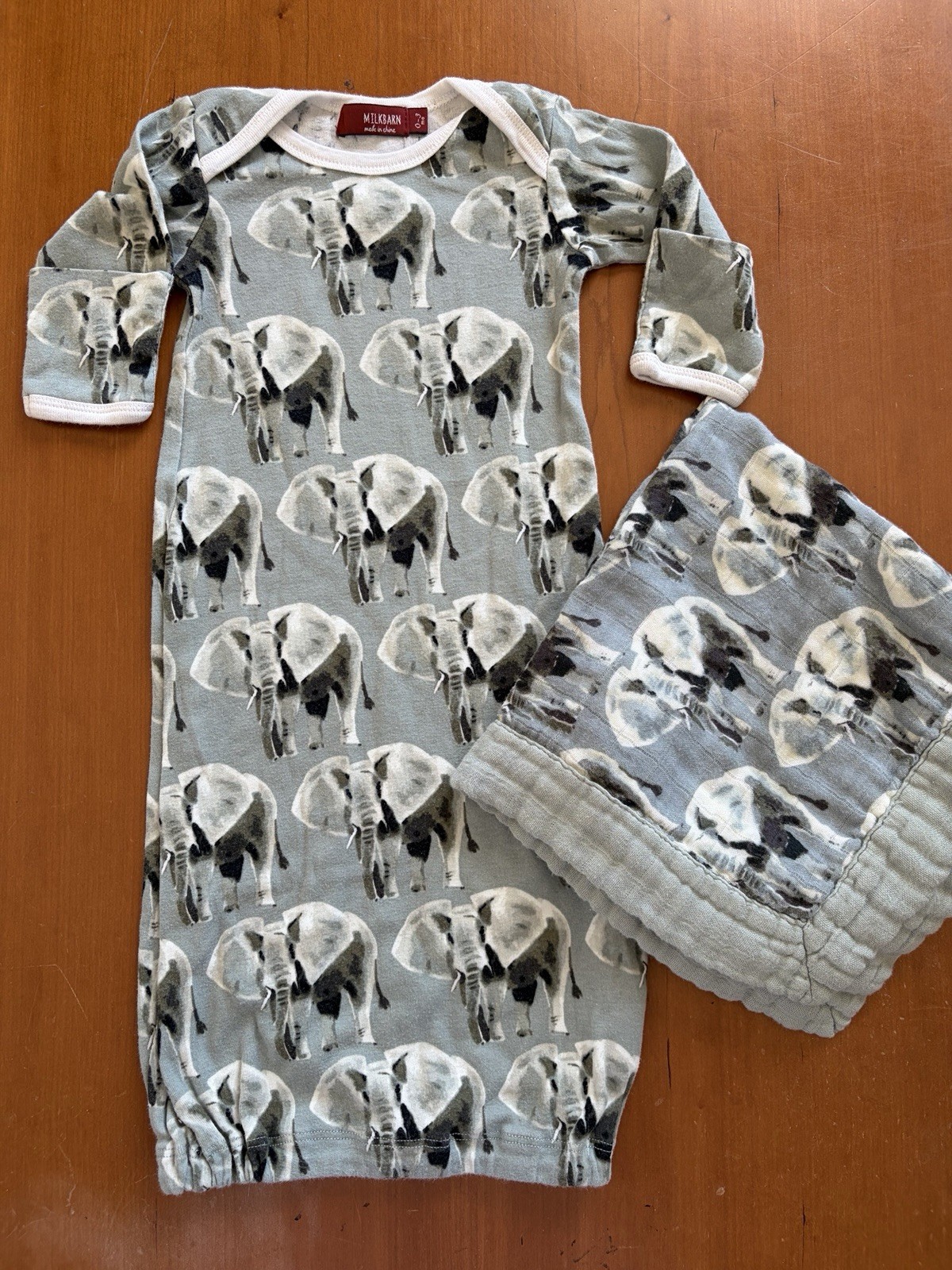 Milkbarn EUC Green/Ivory Elephant Organic Cotton Gown & Bamboo Lovey-0-3 Mos