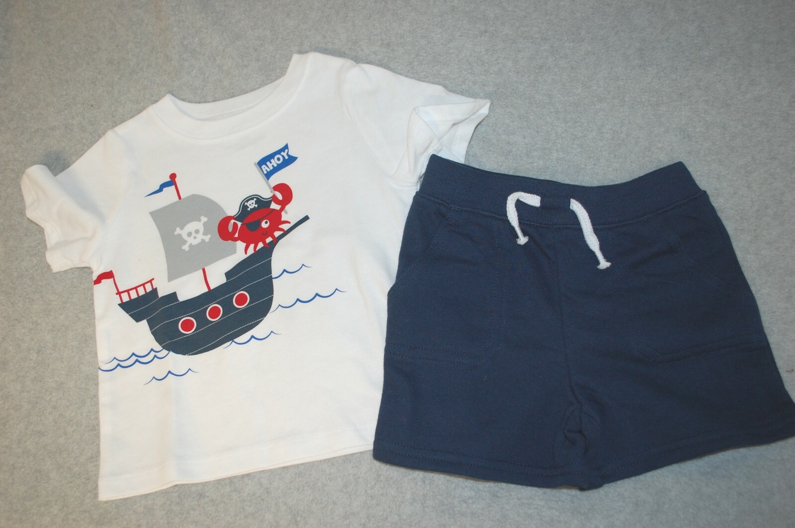 Baby Boys WHITE S/S T-SHIRT Pirate Ship CRAB AHOY FLAG Navy Blue Shorts 18 MO