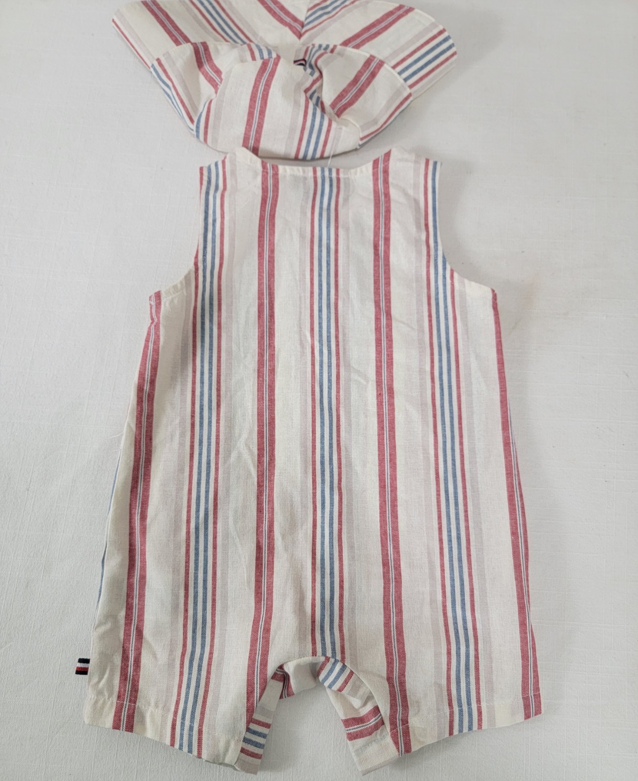 New Tommy Hilfiger Baby Boy 2-Piece Striped Sleeveless Romper Bucket Hat Set 12M