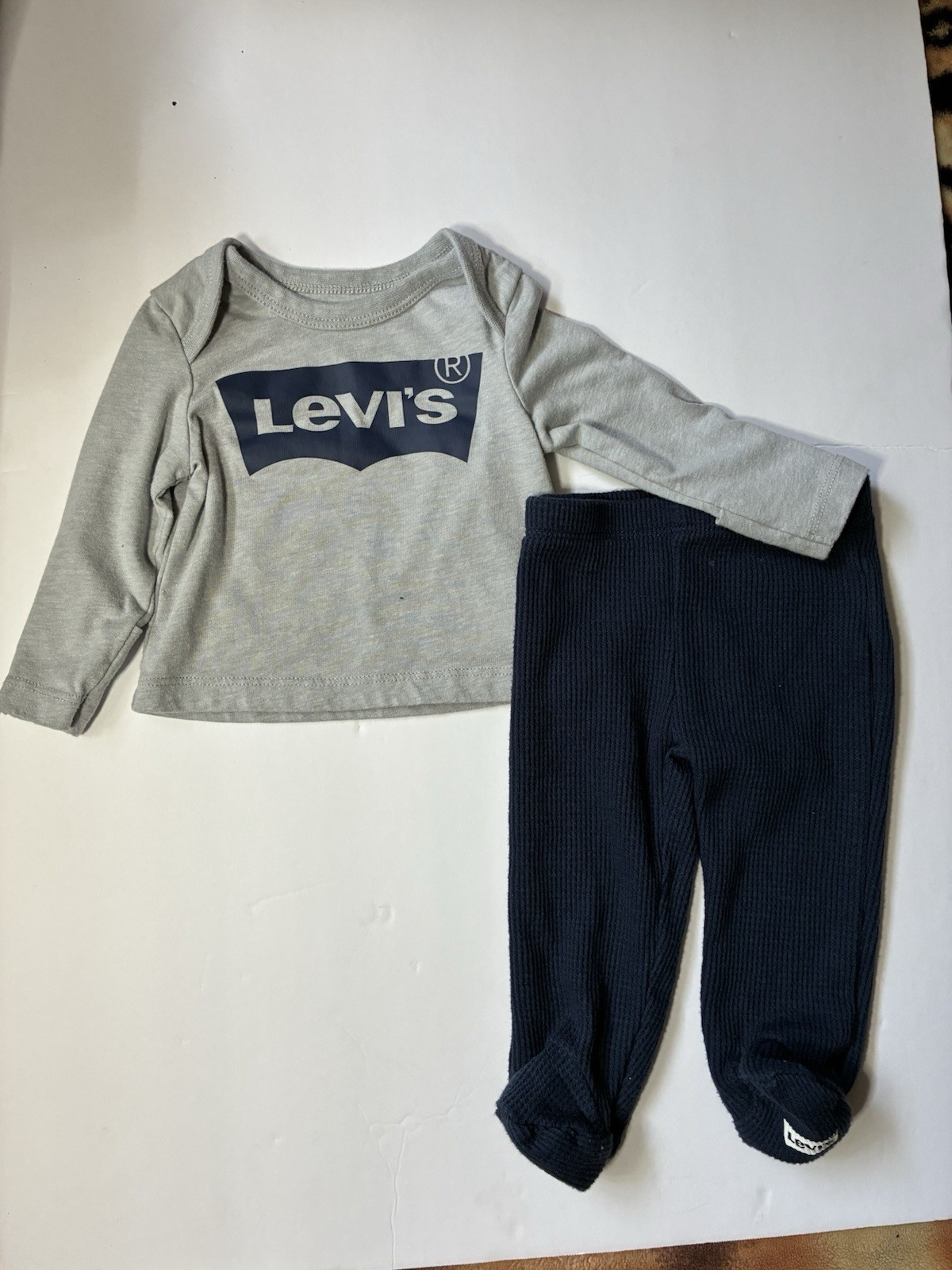Levi’s 2pc Baby 3M Gray Long Sleeve Top Navy Pants Set Cotton Classic