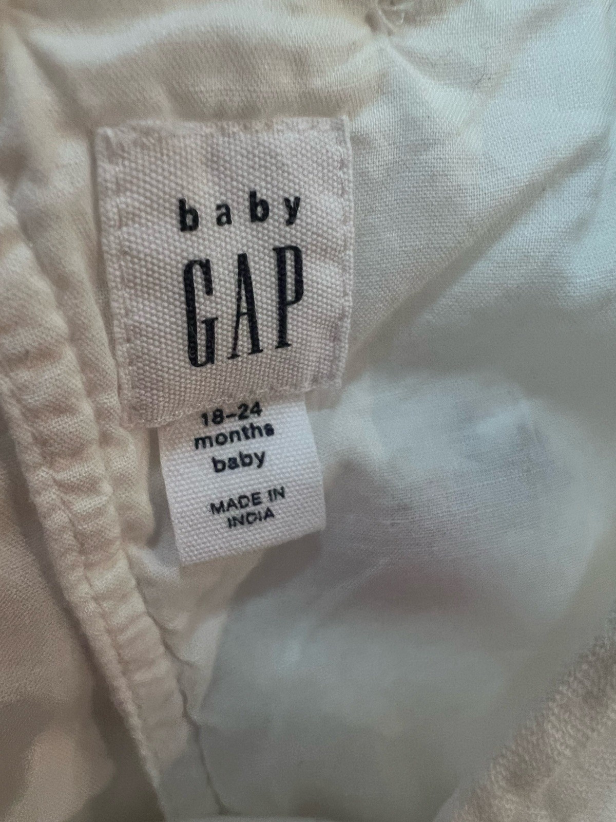 Baby GAP Crinkle Gauze Outfit Set Sz 18-24 M, White, Embroidered Flowers
