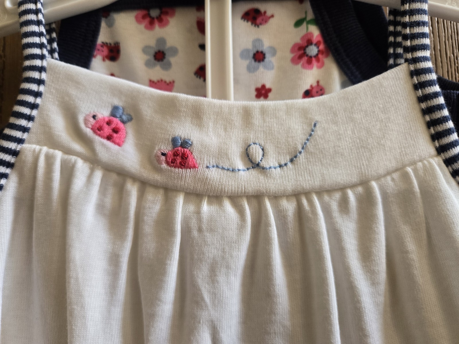 NWT Size 6M Carter’s 3 piece set outfit tank top w/ ladybug flower sunsuit
