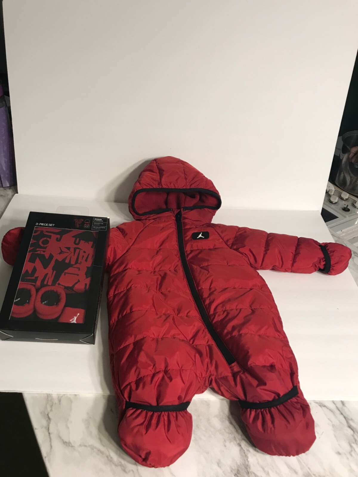 Nike Air Jordan Varsity Red Snow Suit W/ NWT 3 Pc Gift Set Infant Baby Crib Lot