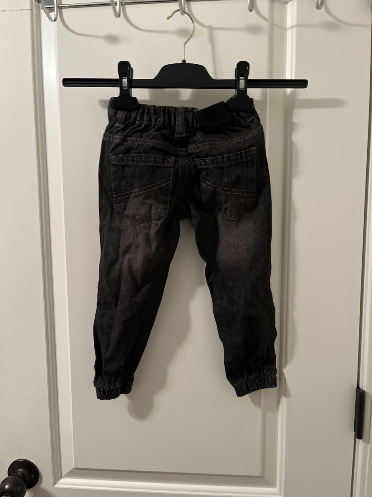 DKNY Toddler Boys 2-Piece Puffer Vest Jacket & Jogger Jeans Set Size 3T