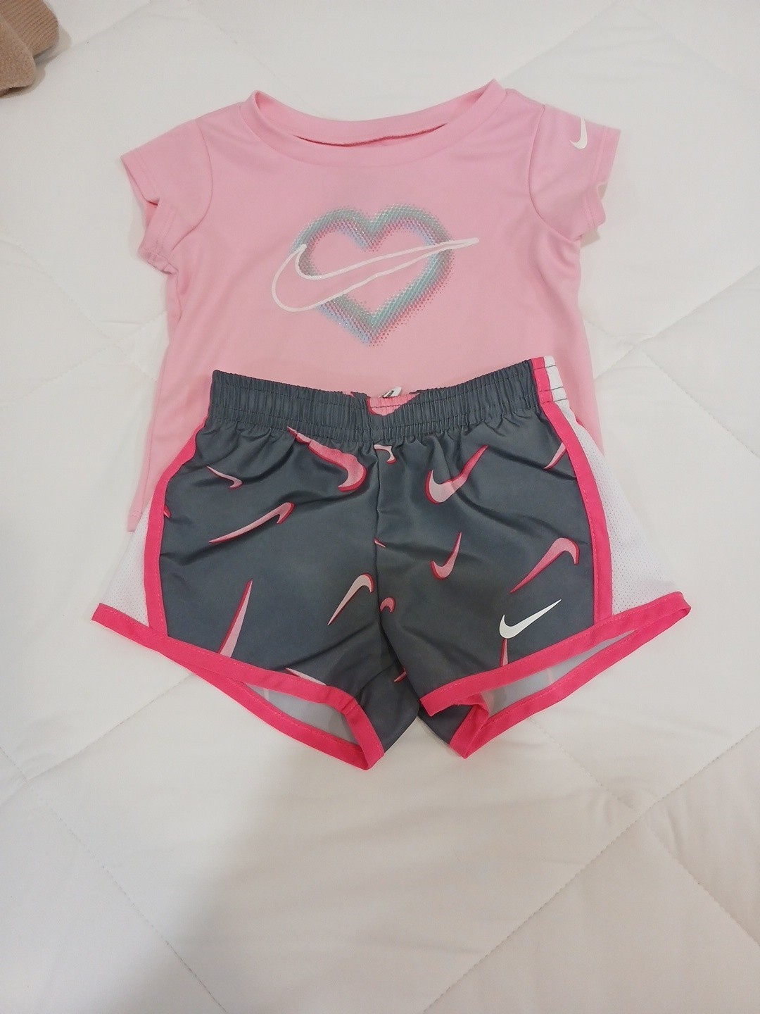 Girls 12 Month Nike Dri-Fit Outfit Swoosh