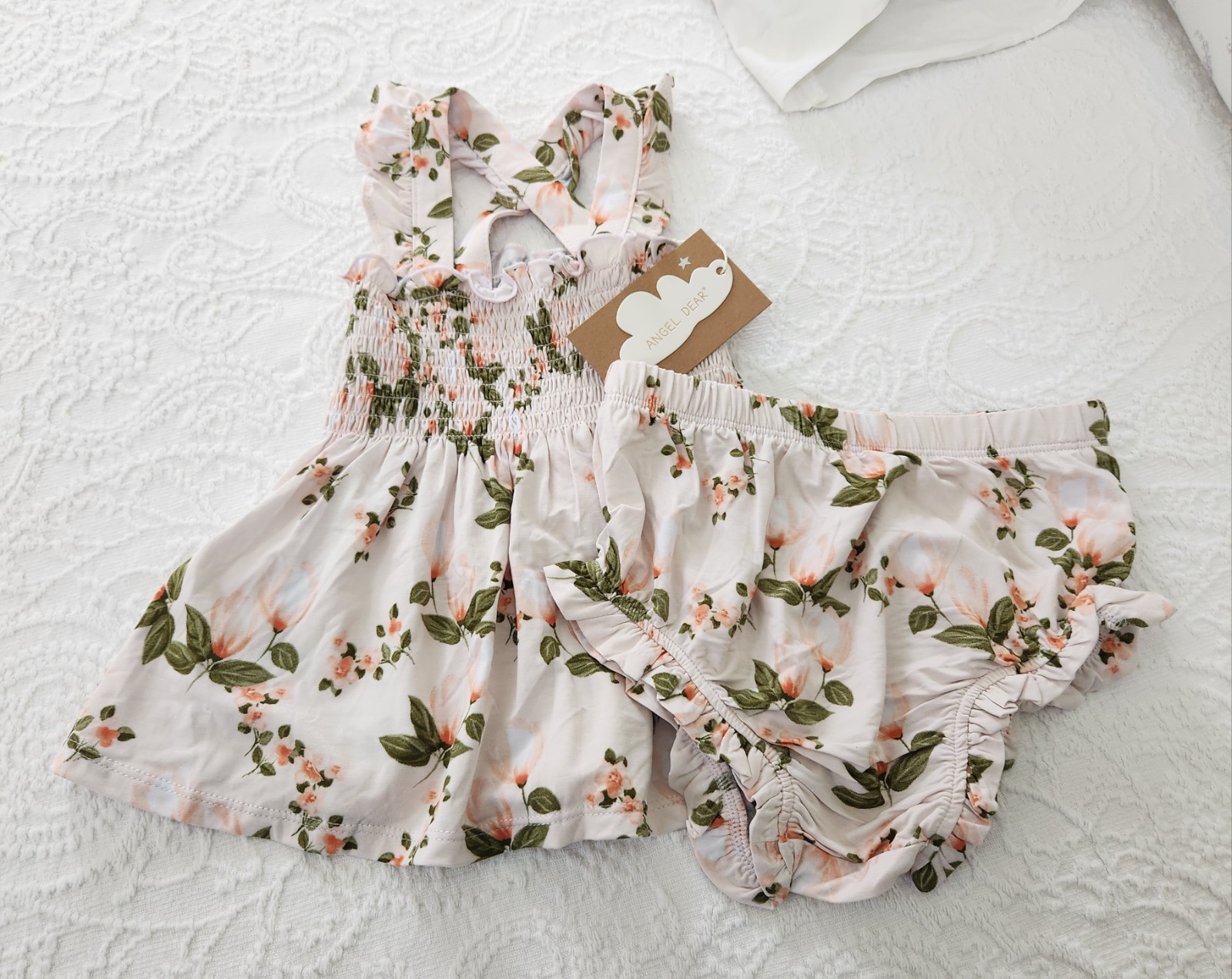 NWT ANGEL DEAR 18/24 MONTHS FLORAL RUFFLED SMOCKED TOP & BLOOMERS SET