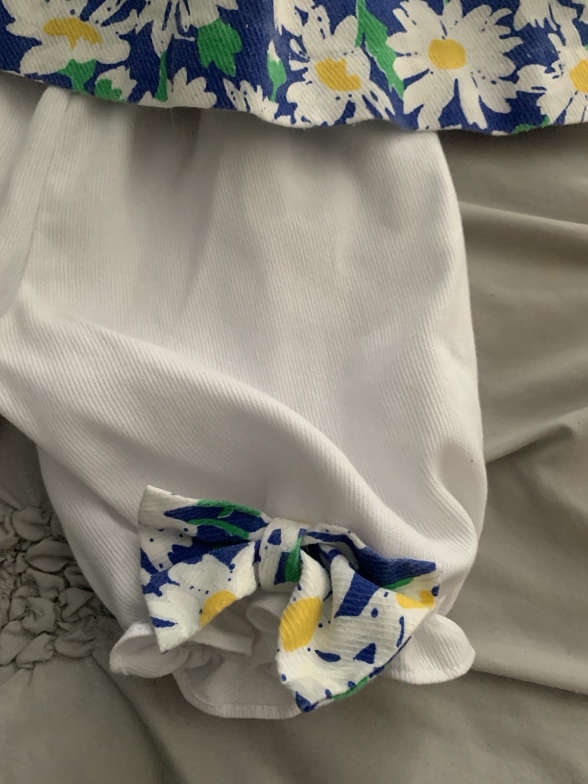 Vintage 1990’s “BRYAN” 3 pc Floral dress, Bloomers & hat set – Girls Size 3T