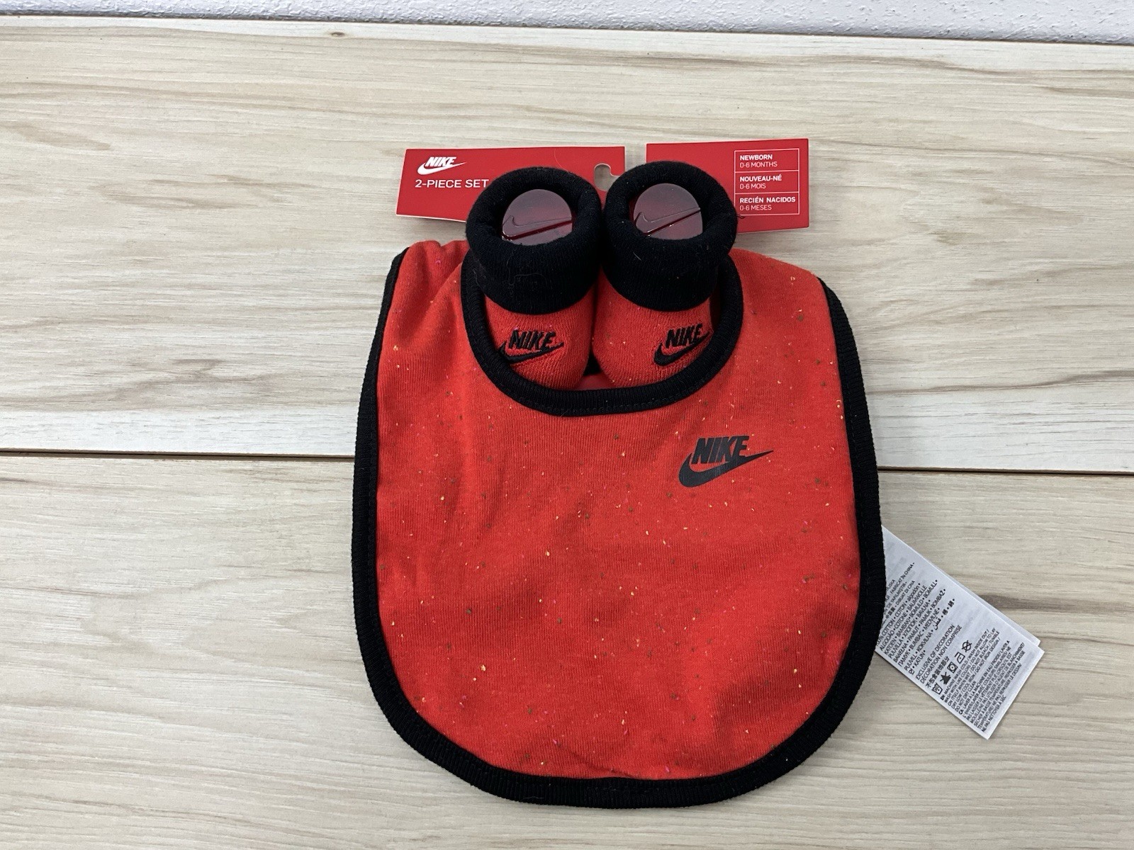 Nike Baby Bib Booties Set 2 Piece Red Black Newborn 0-6 Months NWT Infant Gift