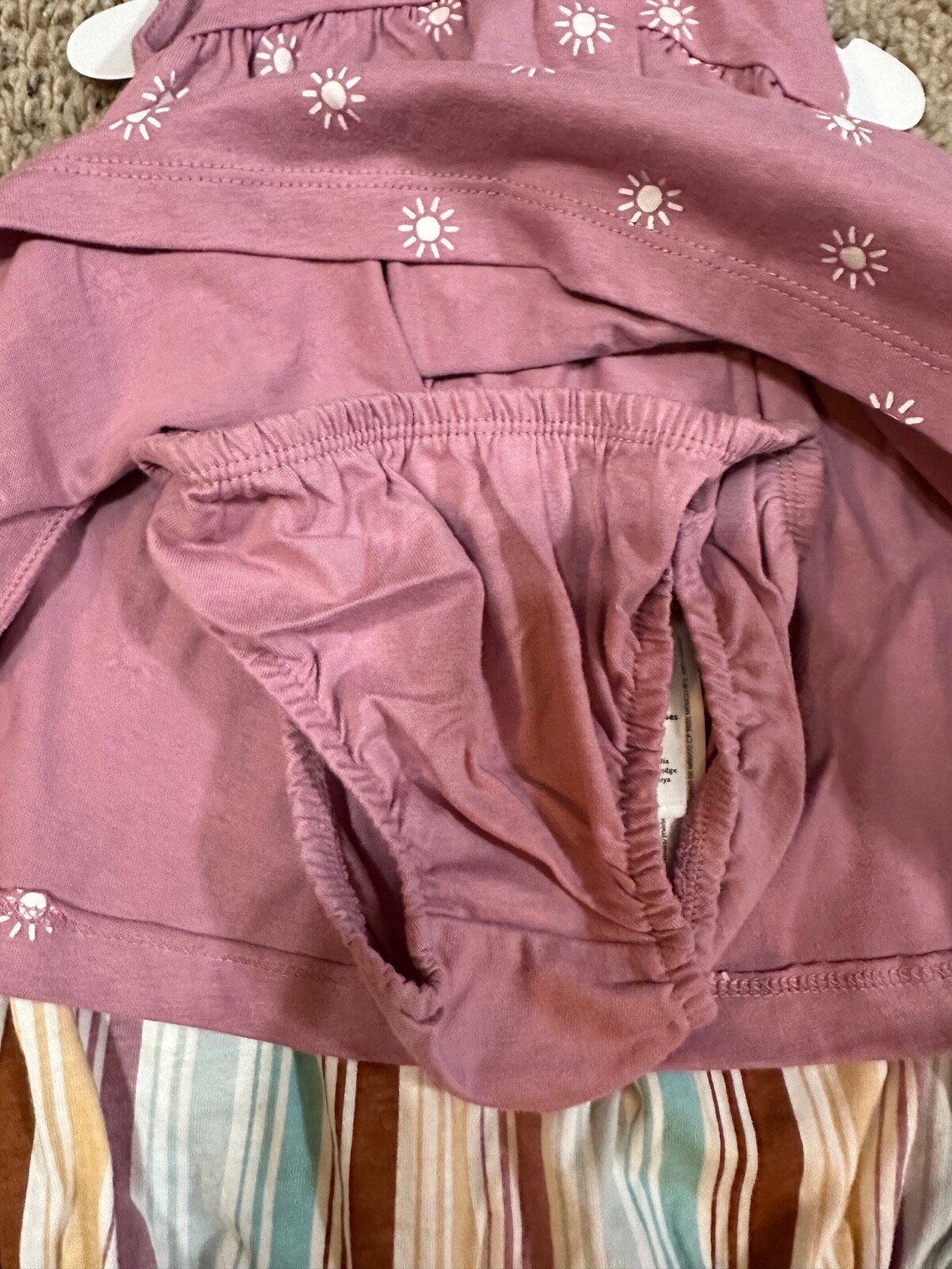 carter’s baby girl 3 pieces set size 9 months