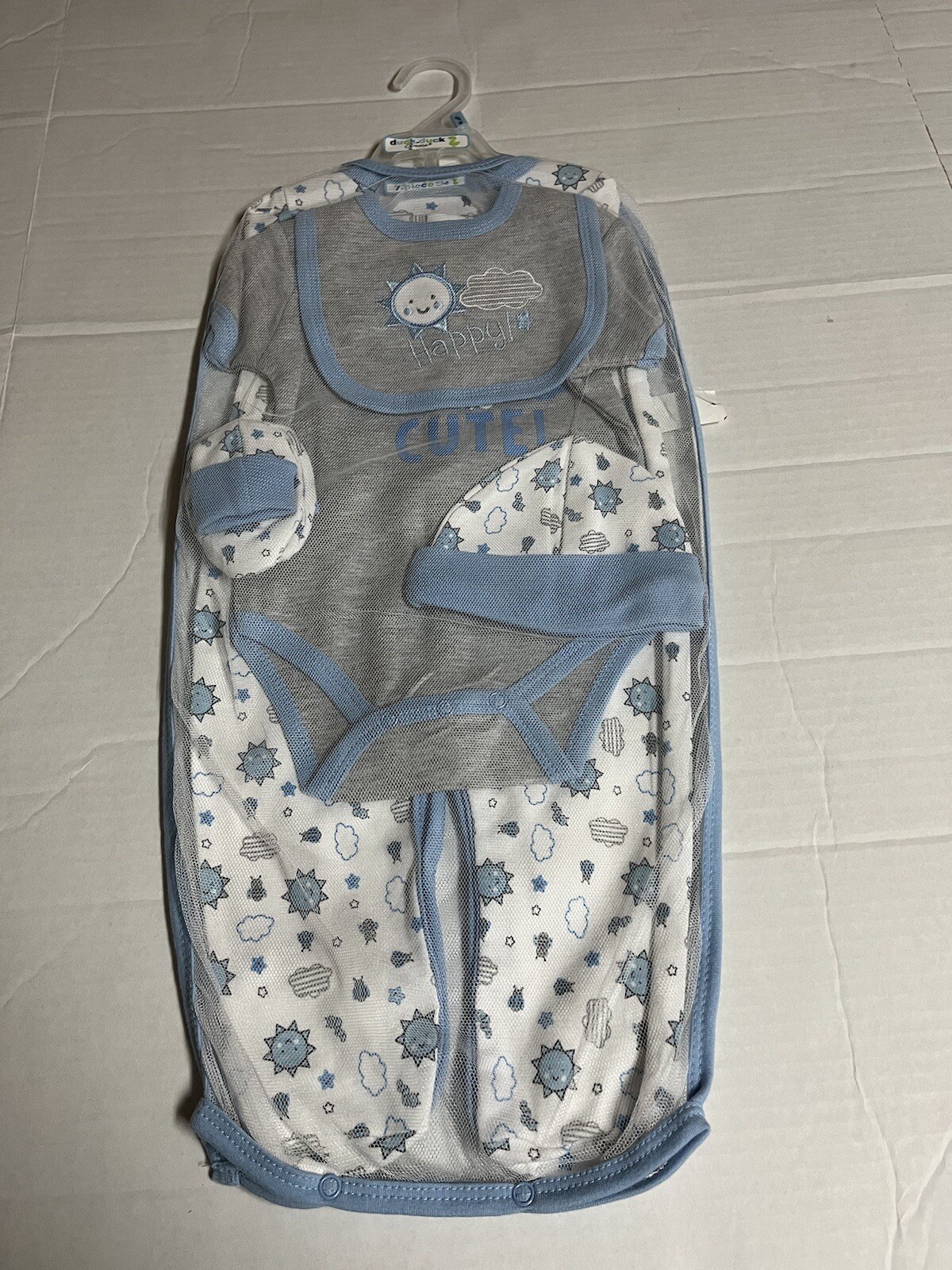 New Baby boy 7 piece set sleeper shirt bib hat & mittens sun & clouds size 6-9