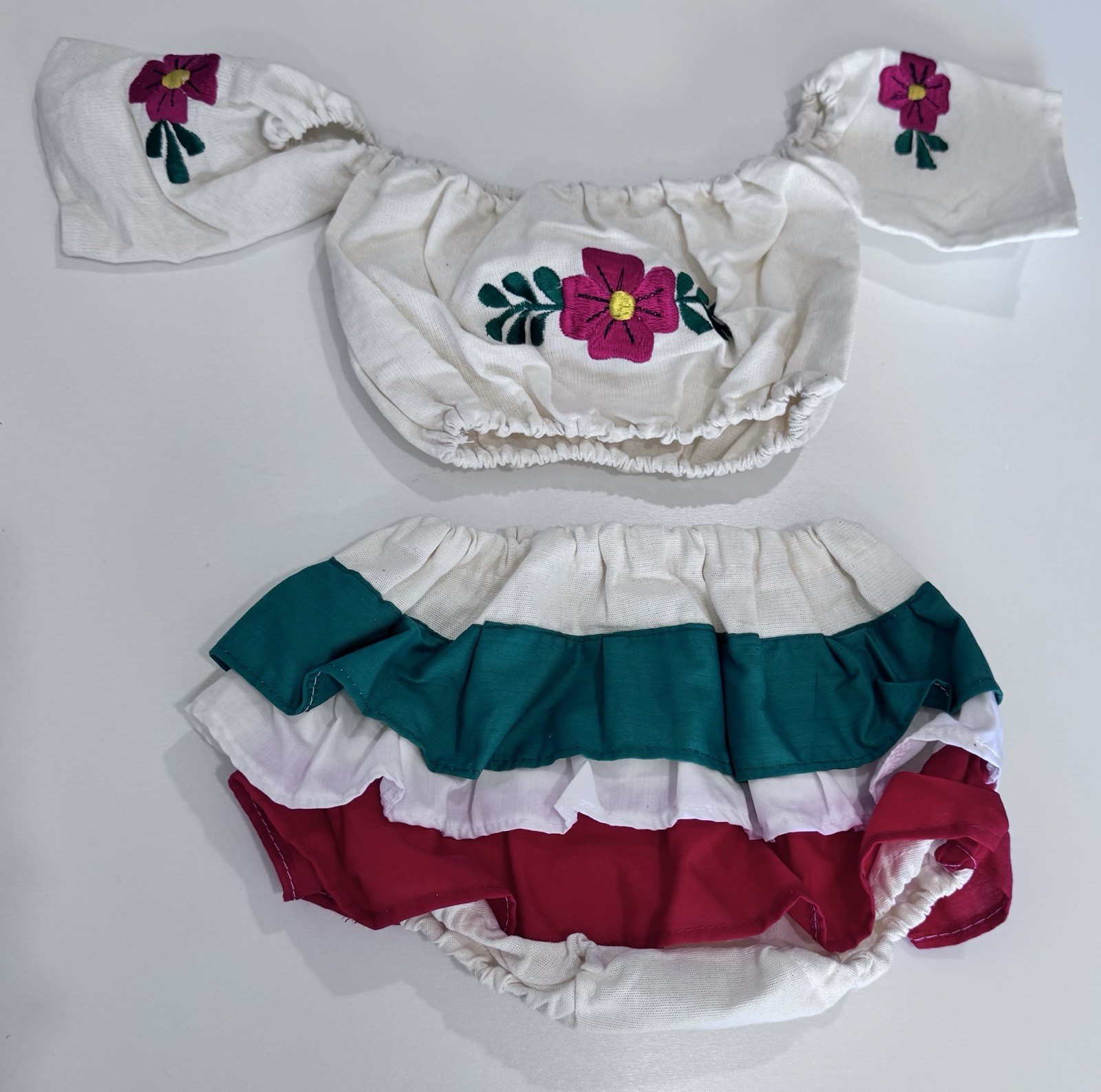 Embroidered Red White And Green Sunsuit 2 Piece Ruffle Trim Baby, 6-12 months