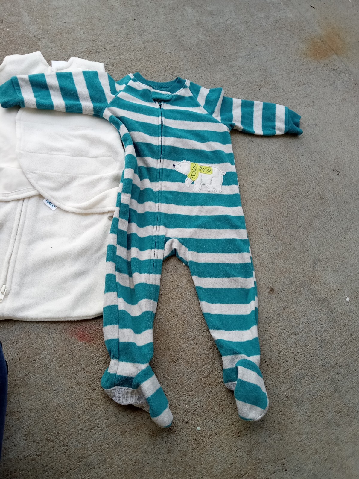 Lot of 14 Unisex Size Newborn to 12 Months Baby Clothes