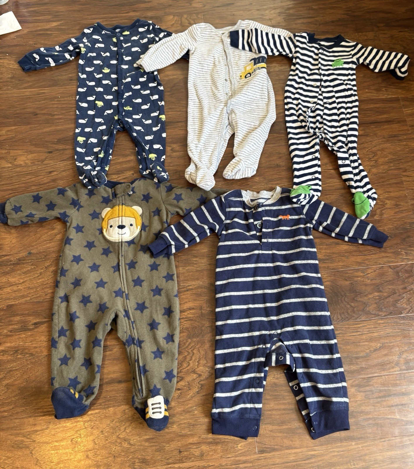 Carters 9 month boy pajama set and long sleeve-5 pieces